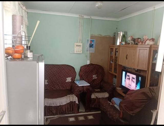 7 BEDROOM HOUSE FOR SALE IN VILLA LIZA